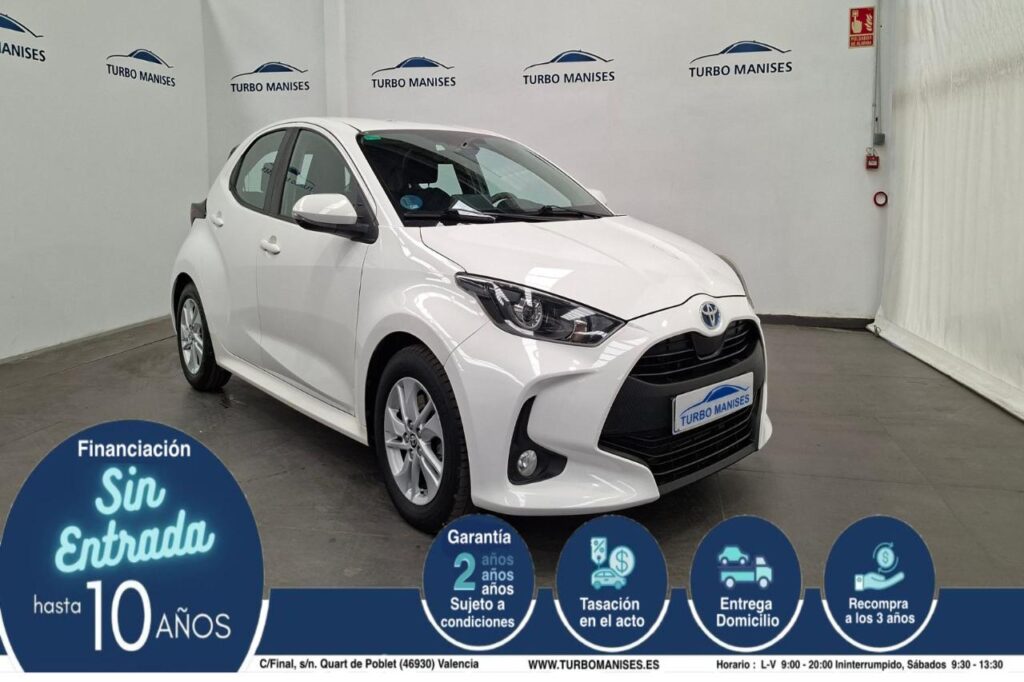 TOYOTA YARIS 1.5 120H 115CV BUSINESS PLUS AUTO (HIBRIDO)